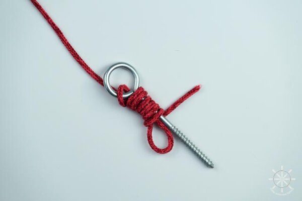 Как вязать ступенчатый узел - шаг 6