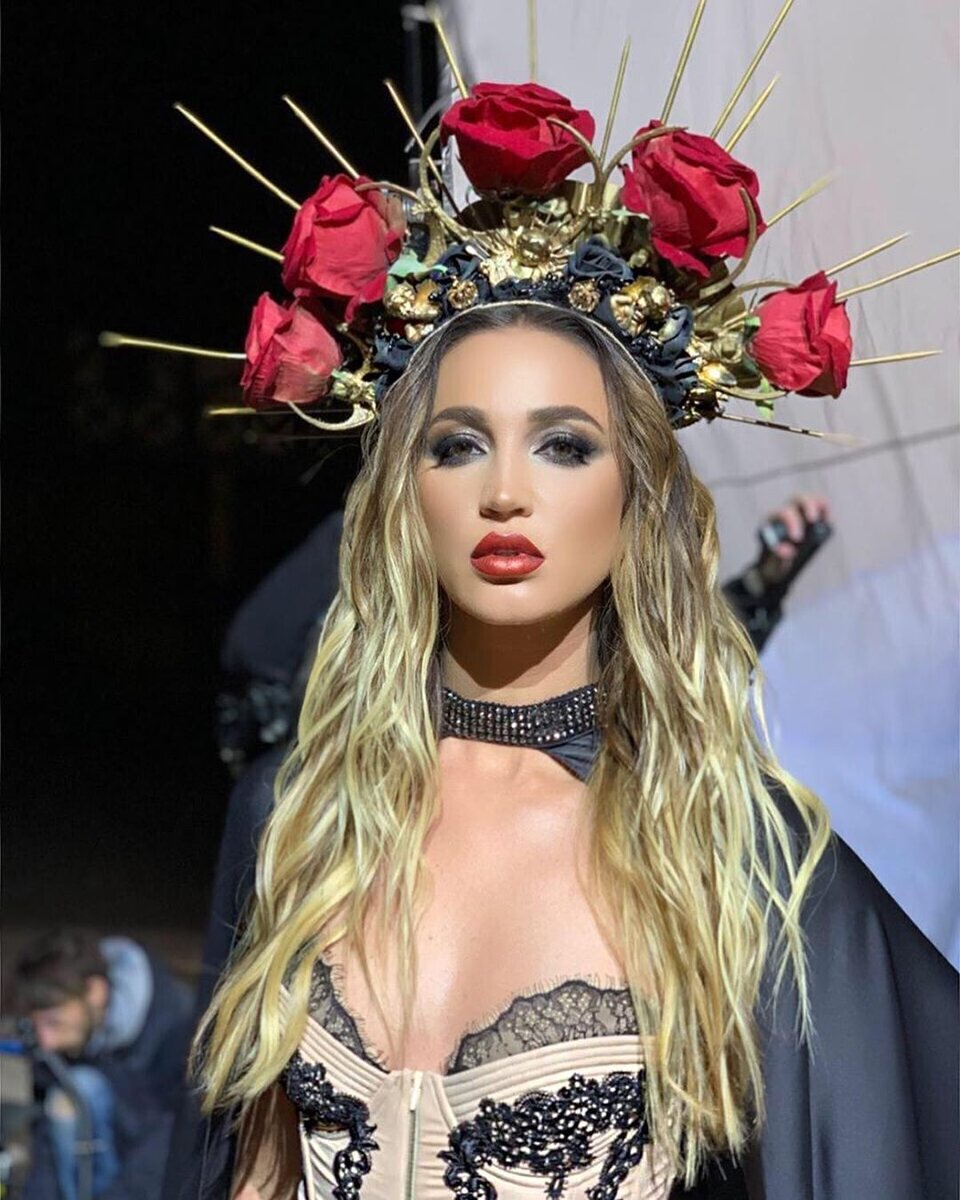 Ольга Бузова