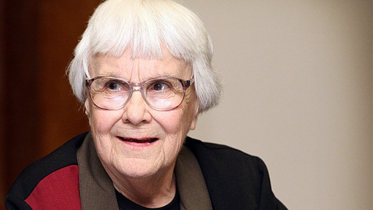 Американские писательницы. Harper Lee. Нелл Харпер ли. Писательница США. Романы 20 века американские писательницы.