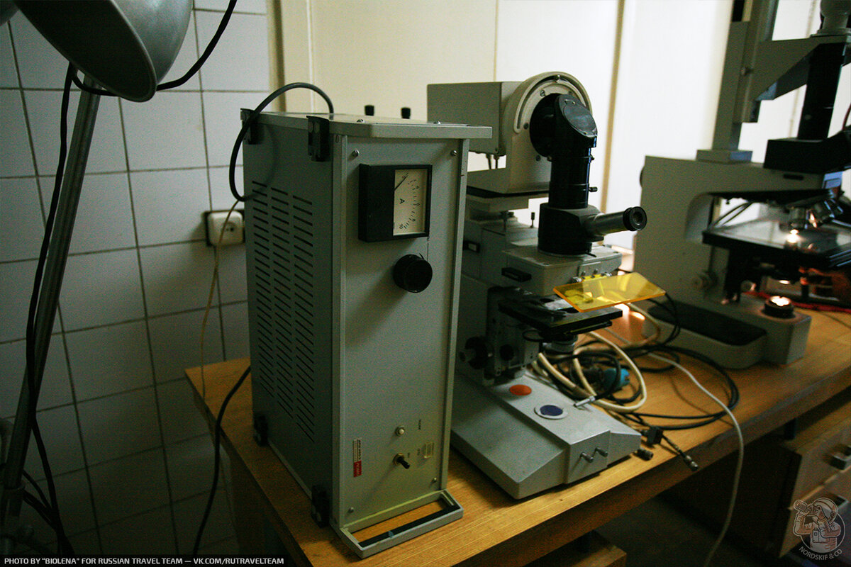 Как такое можно выбросить? Нашли горы советского оборудования в заброшенной лаборатории!