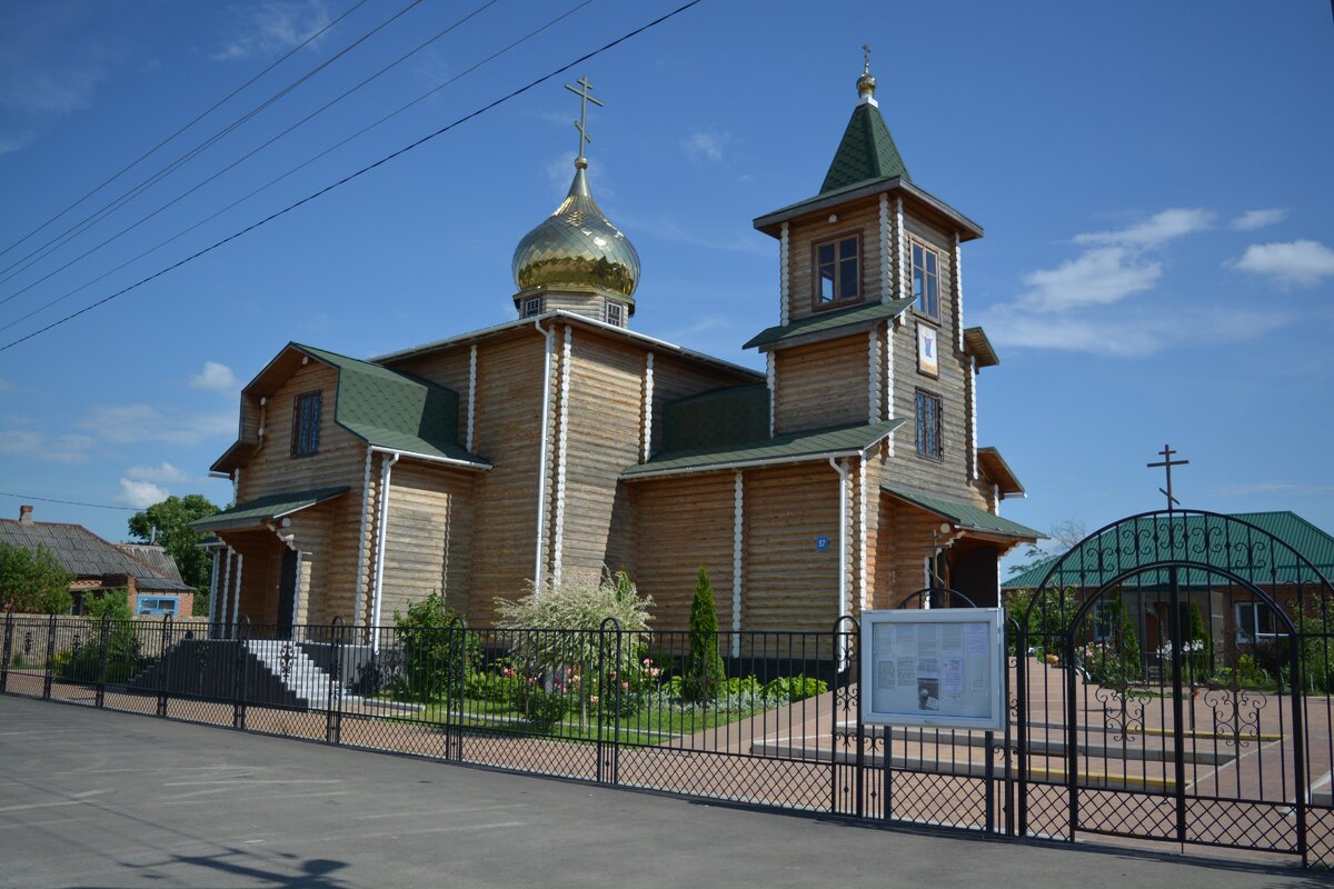 Храм иконы Божьей Матери «Спорительница хлебов», с. Ванновское.