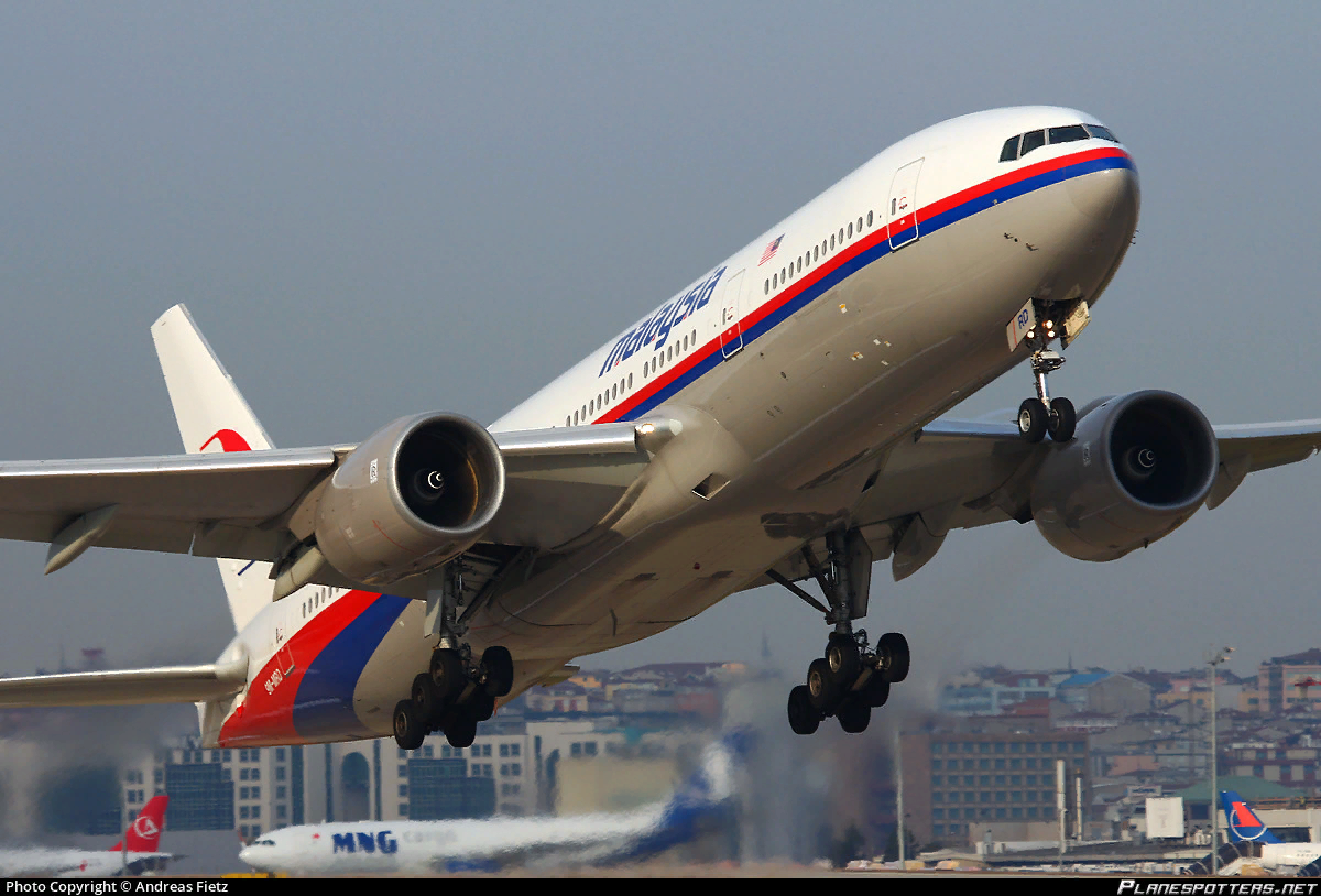 https://cdn.planespotters.net/photo/437000/original/9m-mrd-malaysia-airlines-boeing-777-2h6er_PlanespottersNet_437417_217ef6cd0c.jpg