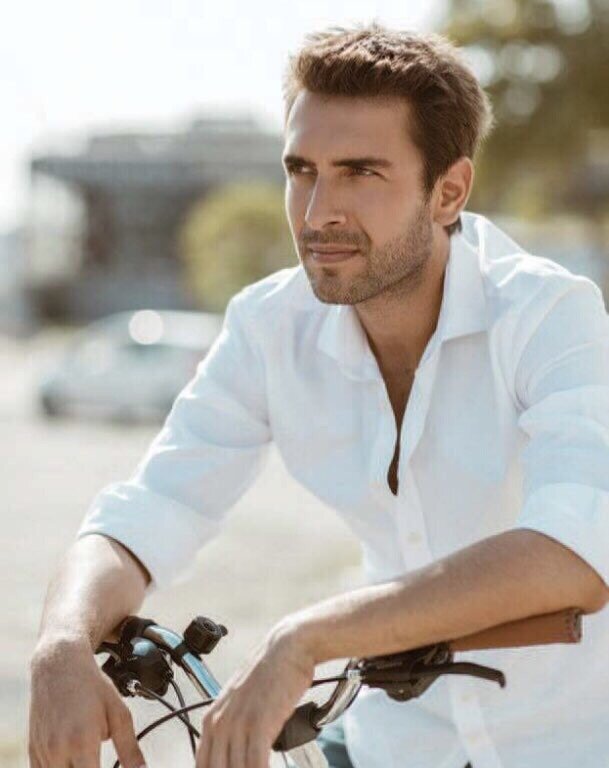 Улан Талаш.