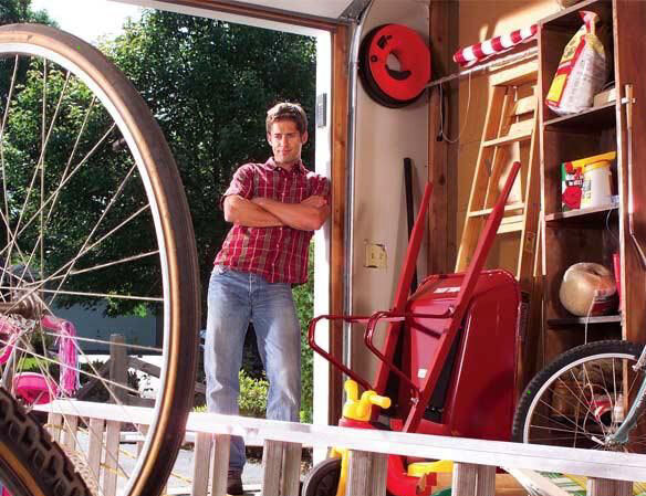 Фрагмент фото 'The Family Handyman'