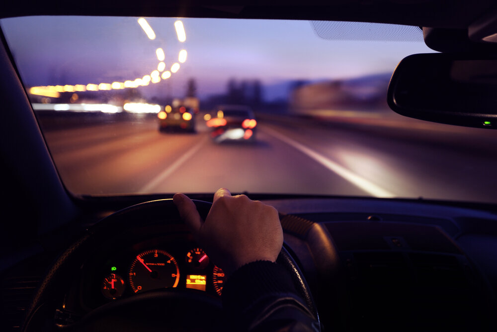 Фото из открытых источников  https://www.topdriver.com/education-blog/tips-driving-night/