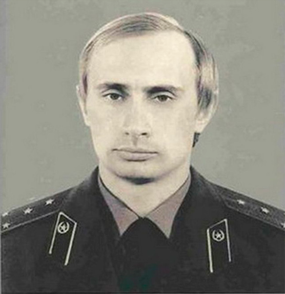 Владимир Путин во время службы в КГБ СССР