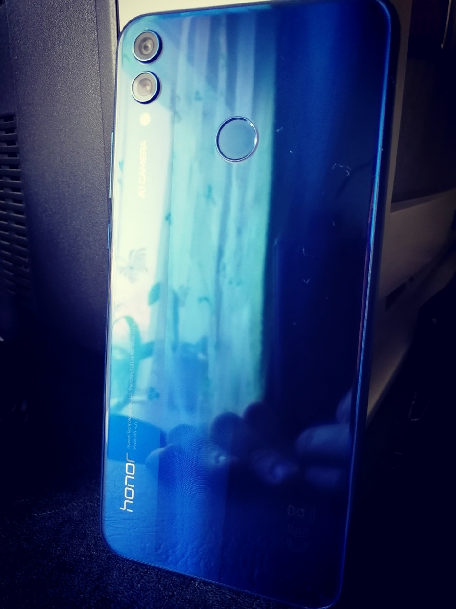 Honor 8x спустя чуть больше года. 