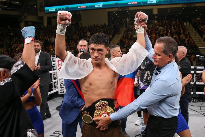 Дмитрий Бивол защитил титул чемпиона мира(WBA)
