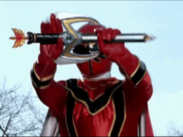 Сцены из сезона Mystic Force, который когда-то показывали по Jetix.