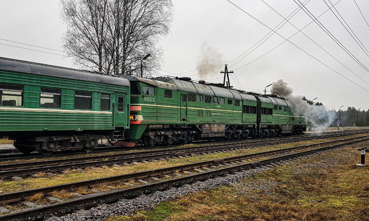 Тэп70-218. Электрички электричка болгарии. Пригородный поезд топчиха. Пригородный поезд топчиха. Станция поезда.