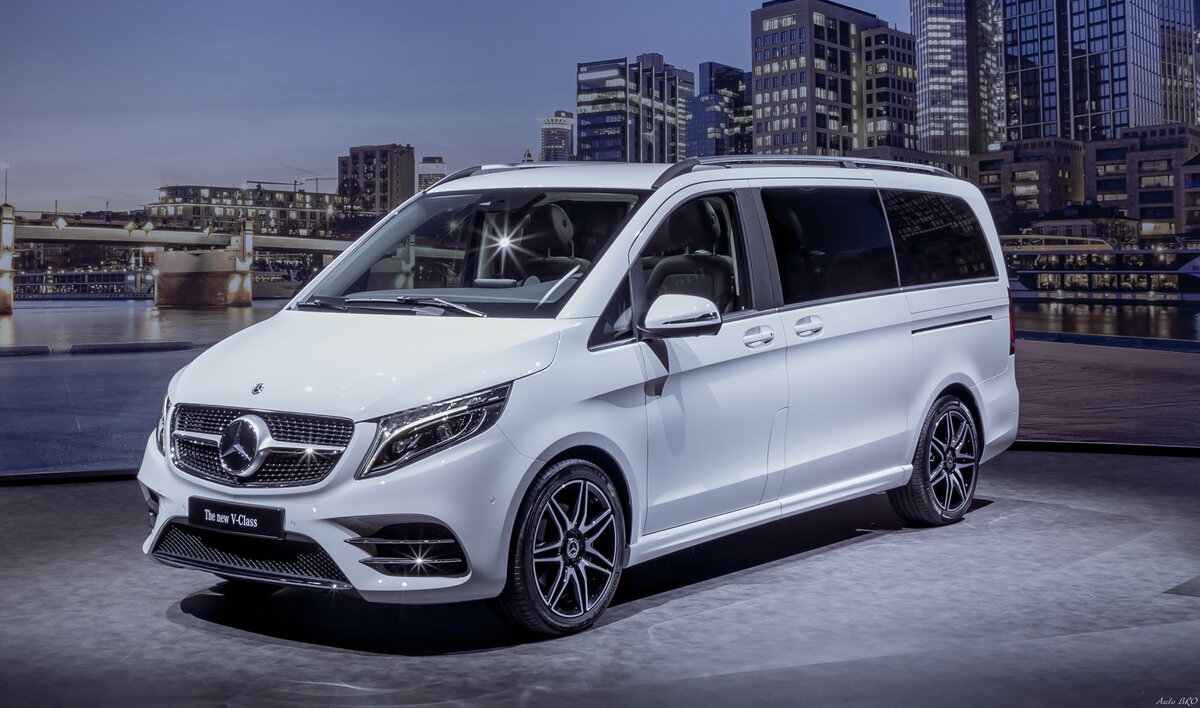 Mercedes-Benz V-class.