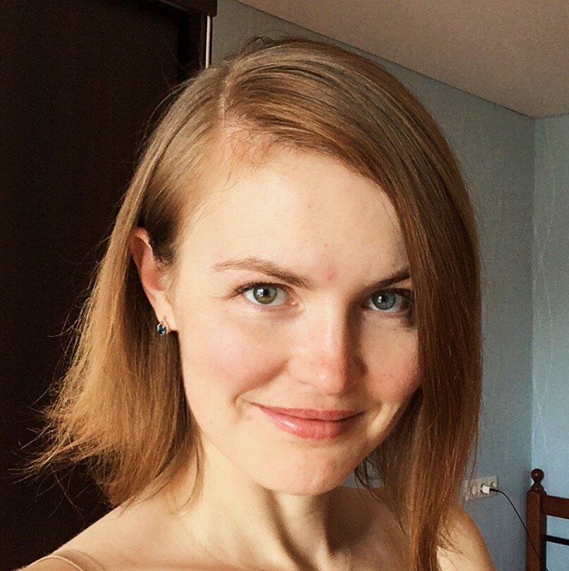 Автор канала, по совместительству именинница