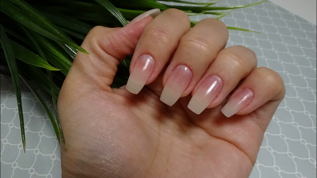 Гелевые жидкие типсы для наращивания ногтей в интернет-магазине FRENCHnails