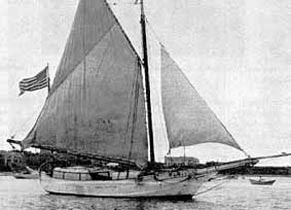 
Маршрут Джошуа определил таким: стартовать из Бостона, пройти к берегам Европы, чтобы потом миновать Средиземное море и через Суэцкий канал и Красное море попасть в Индийский океан. Но не все оказалась так просто. Лишь по счастливому стечению обстоятельств мореплаватель дважды «разминулся» с пиратами, а один раз еле удрал от них у берегов Марокко. После чего решил не рисковать и повернул на запад. Таким образом, маршрут получился таким: Гибралтар – Южная Америка – Самоа – Австралия – Южная Африка – Вест-Индия. Пикантность кругосветке придавало то обстоятельство, что Джошуа Слокам не умел плавать!
