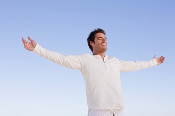 Слышать свой внутренний голос посланный из Вселенной  будет  самый правильный 