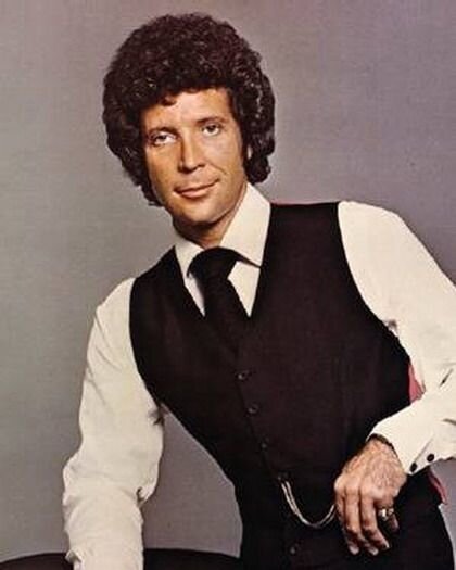 Том Джонс в 1965-м году, на три года до записи неповторимой "Дилайлы".