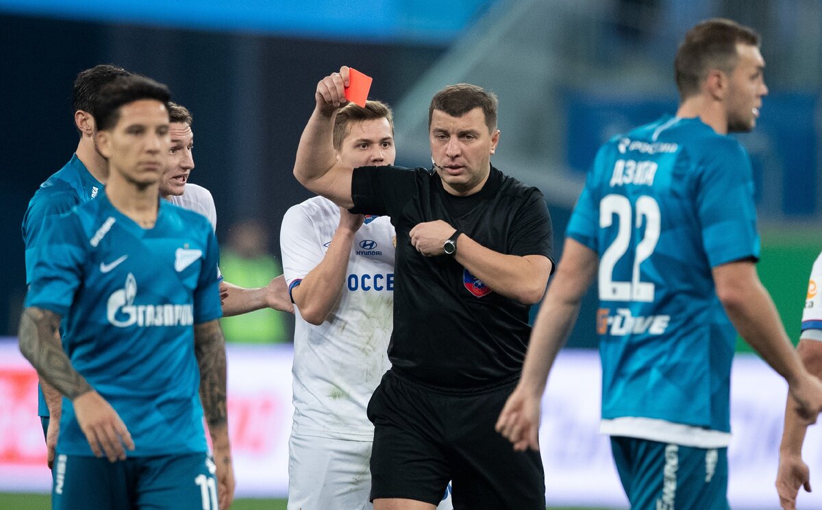 - Без Вилкова и Мешкова в Петербурге, нет футбола! (Народный фольклор).