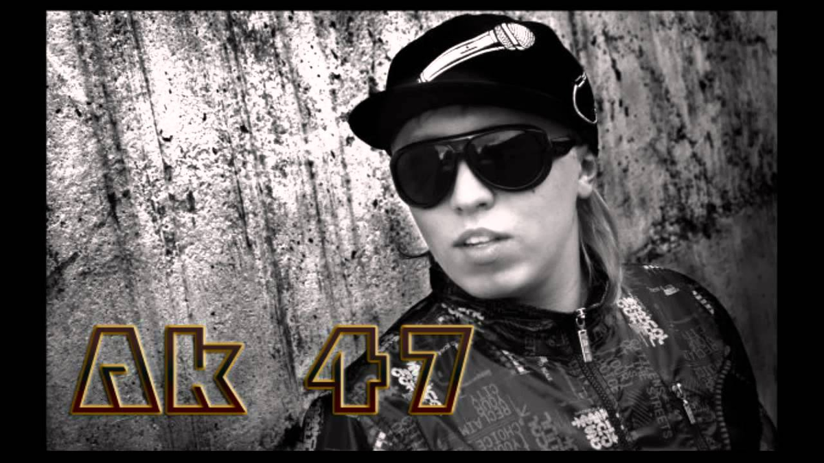 Витя ак 47 сколько лет. Витя АК 47. Ака 47 Витя. Виктор Гостюхин (Витя АК). Виктор Гостюхин АК 47.