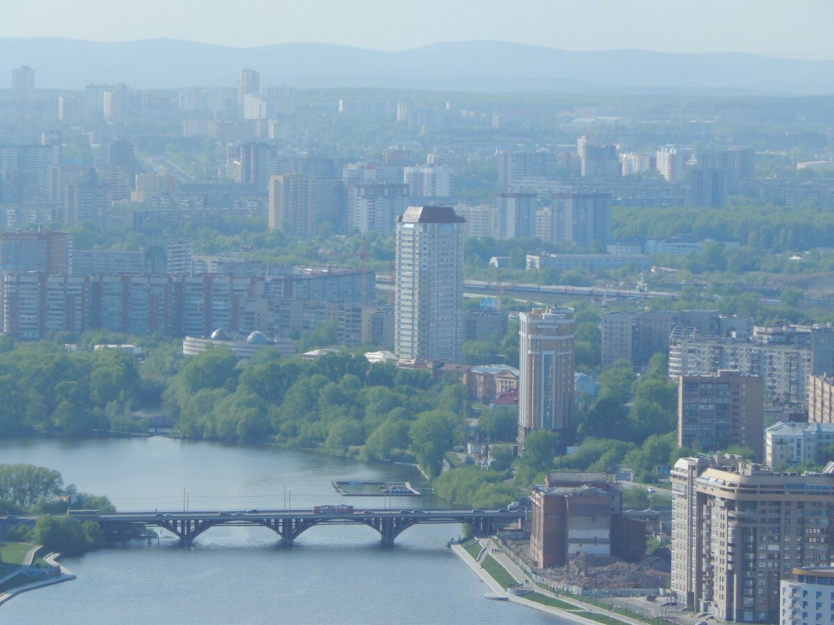 Мост на Челюскинцев. Фото автора Ольги Носковой