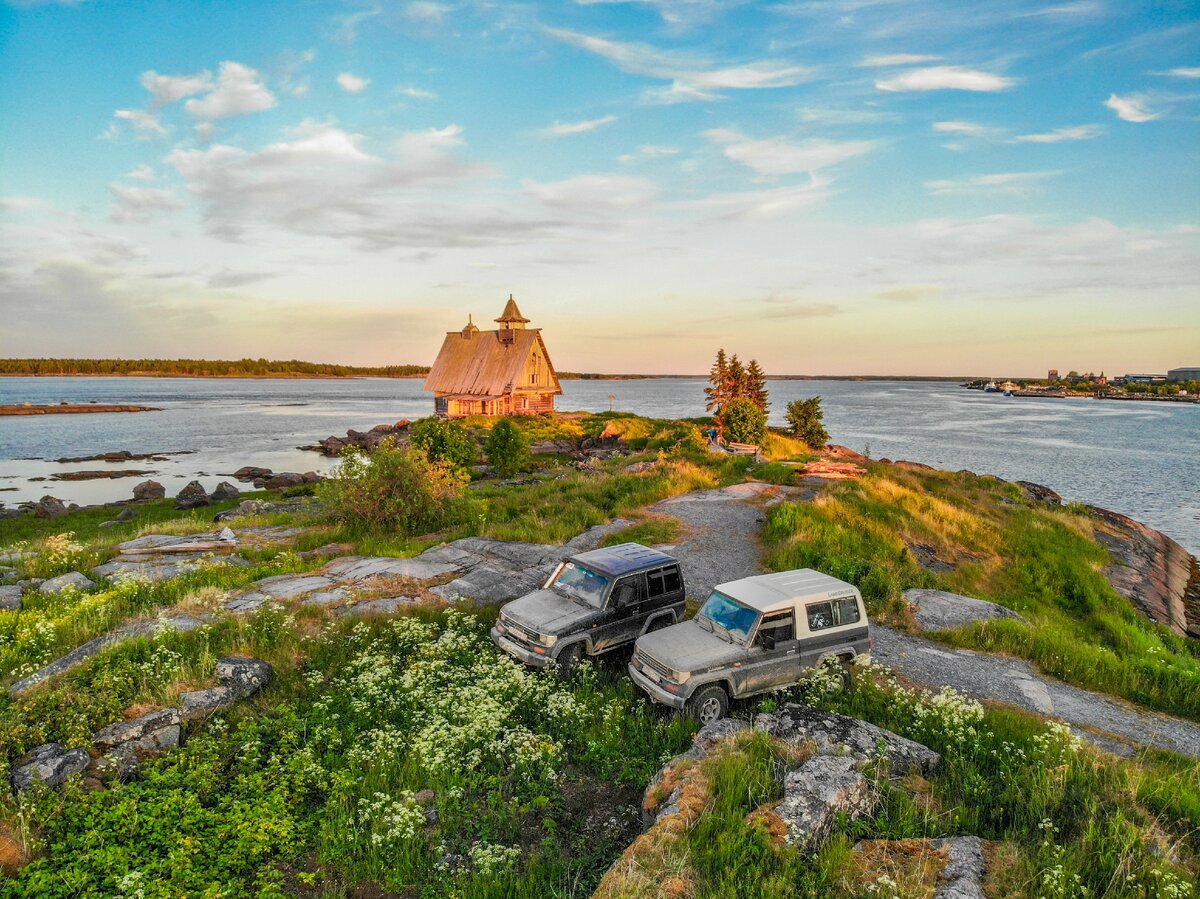 острова кузова в белом море