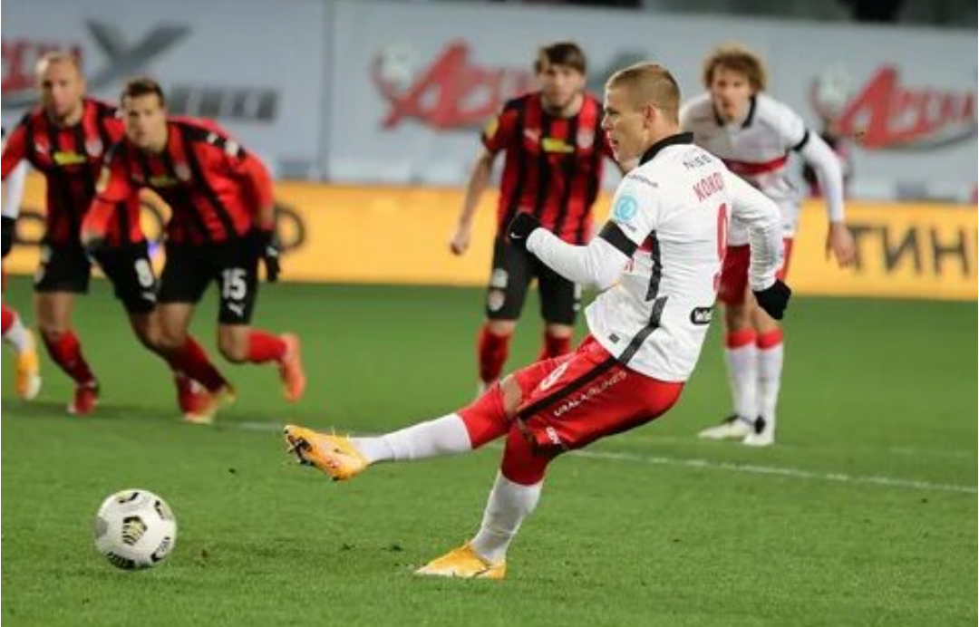 За секунду до первого гола Кокорина за Спартак. Фото с сайта eng.premierliga.ru