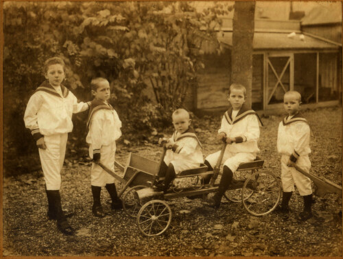 Были даже двухместные. Фото - использовано в качестве иллюстрации. Источник: Яндекс Картинки