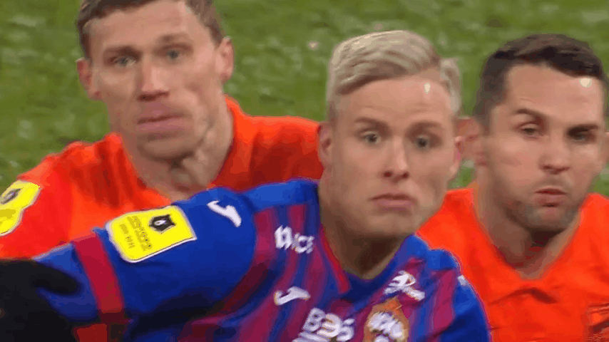 Момент на 28-ой минуте.