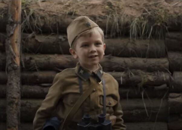 Скрин из фильма Солдатик