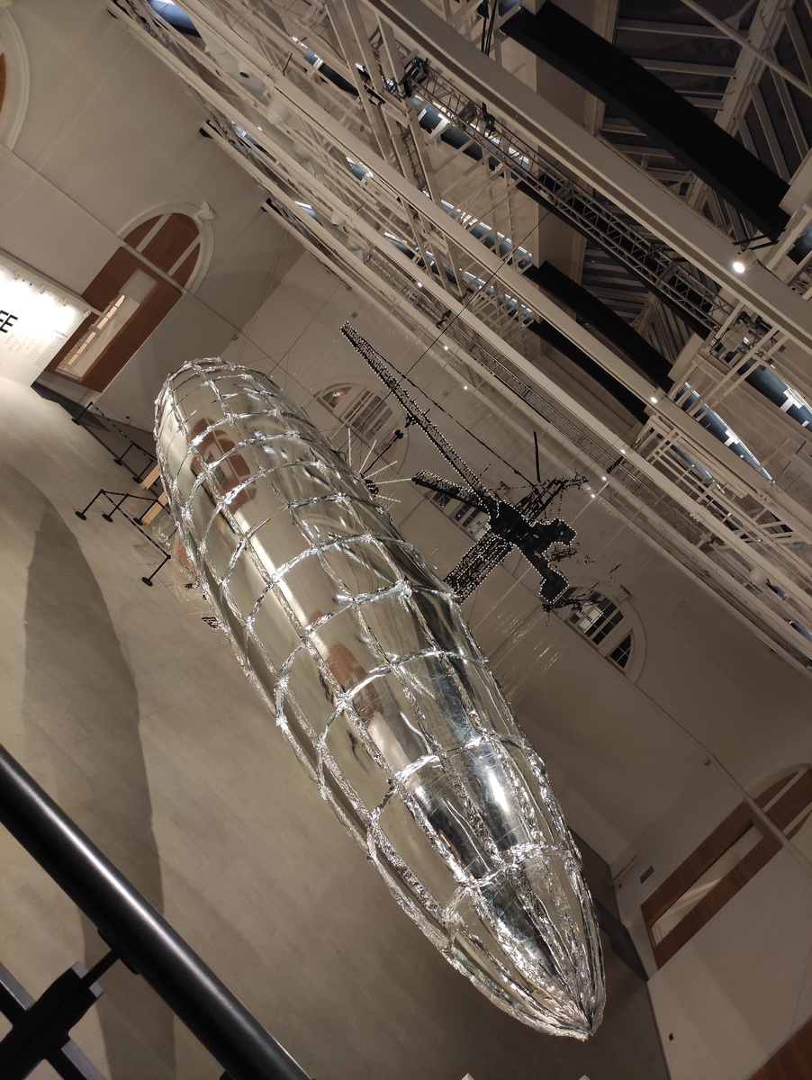 Инсталляция "Желание быть уязвимым"