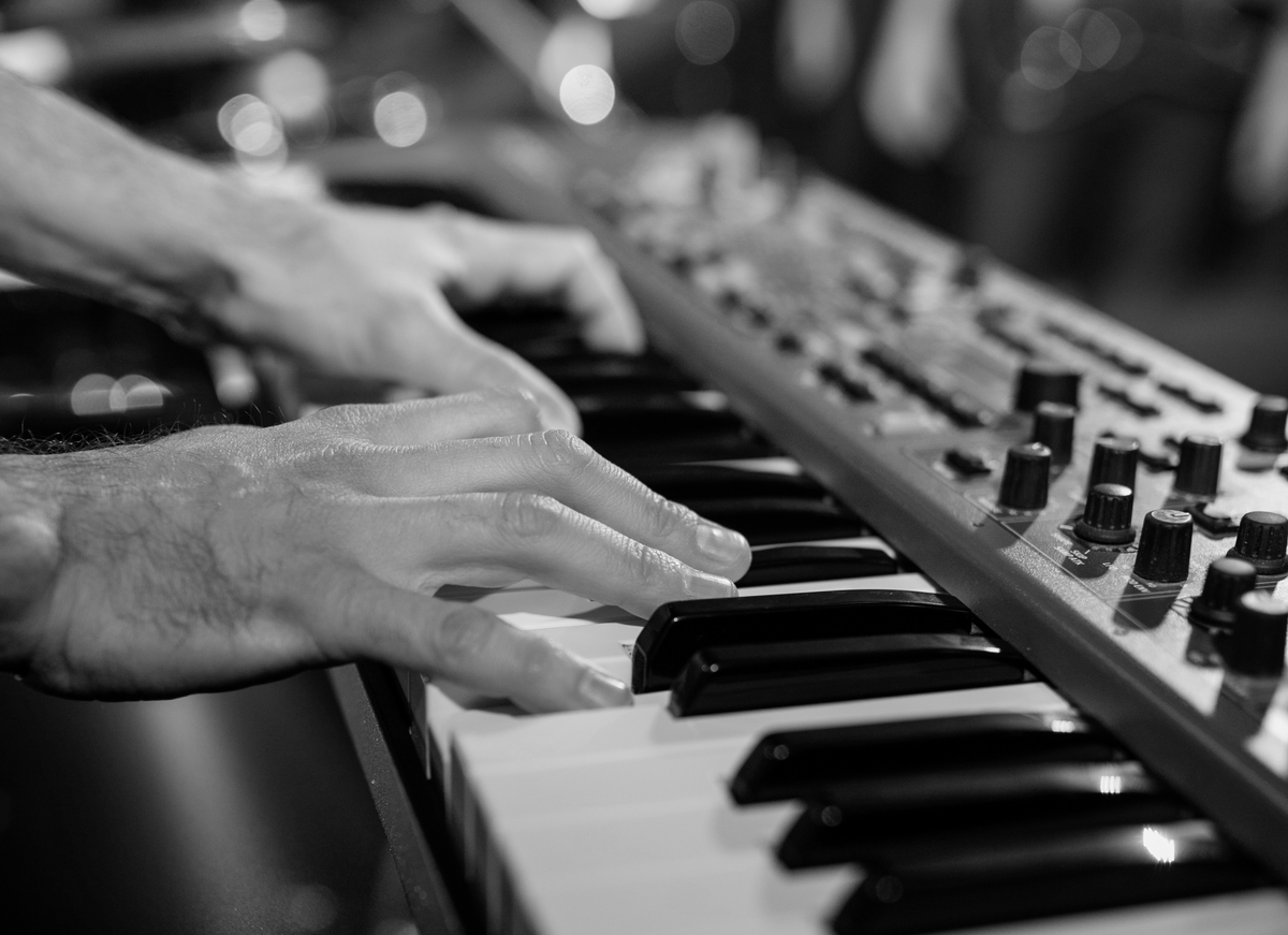 Синтезатор