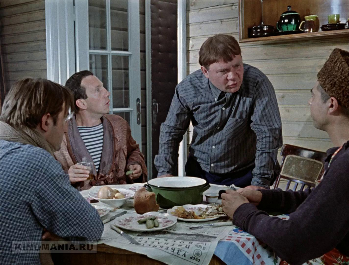 Доцент сидит. Джентльмены удачи фильм 1971. Леонов Вицин Крамаров. Джентльмены удачи Вицин кадры. Советский фильм джентльмены удачи