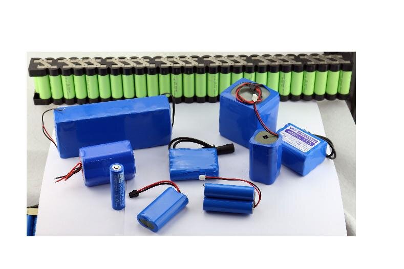 Тип батарей Литий-ионные (Li-ion)