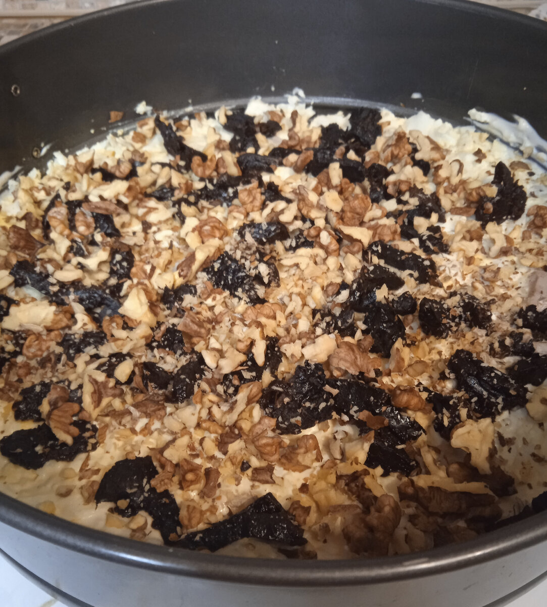 Друзья! Сегодня хочу предложить вам рецепт вкусного салата из курицы. Салат получается нежным, лёгким и воздушным. Очень рекомендую  вам его приготовить.-5