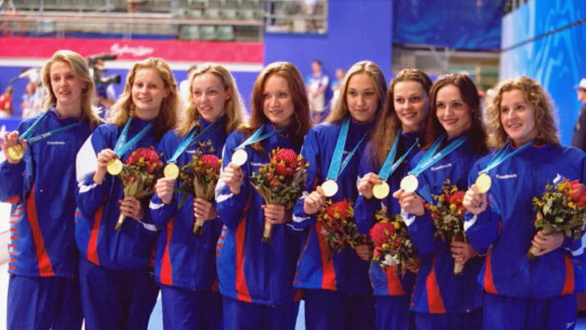 Спорт в 2000 в россии. Брусникина-Киселёва Сидней 2000. Ольга Брусникина Сидней 2000. Ольга Брусникина и Мария Киселева 2000. Олимпиада Сидней 2000 Ольга Брусникина.