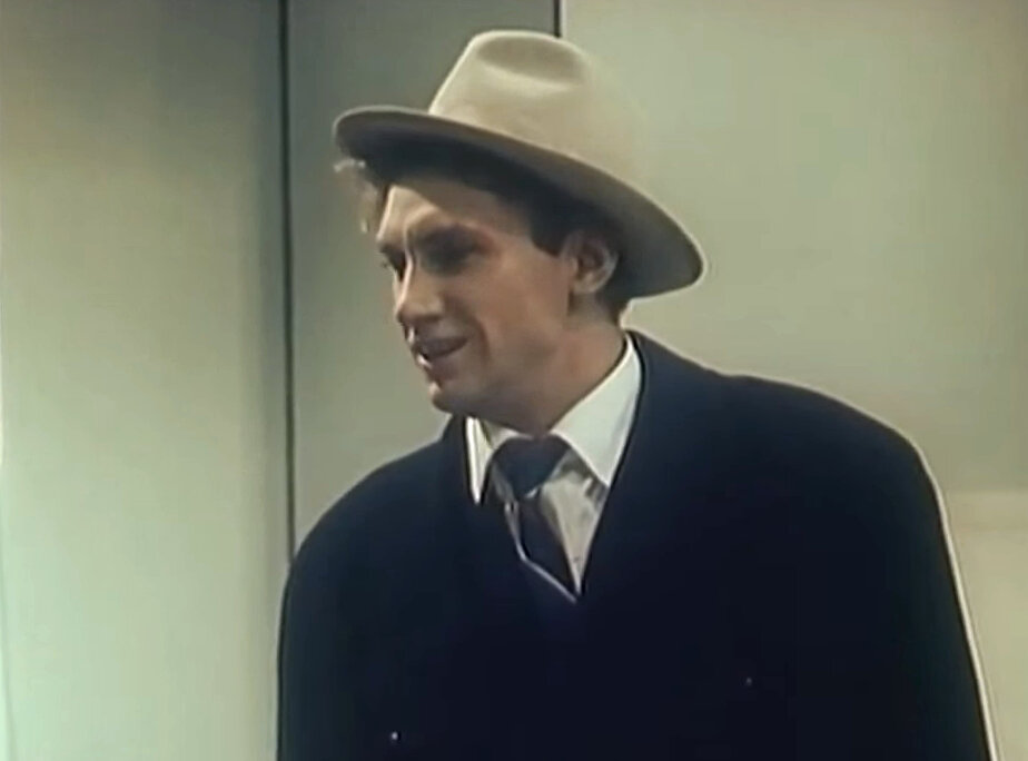Кадр из кинофильма "Вас вызывает Таймыр", 1970 г., режиссер Алексей Коренев, сценаристы Александр Галич, Константин Исаев, композитор Эдуард Колмановский (скриншот)
