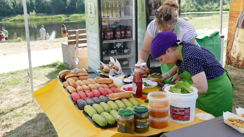 В Твери более тысячи человек посетили фестиваль еды и музыки «Лаваш 2.0»