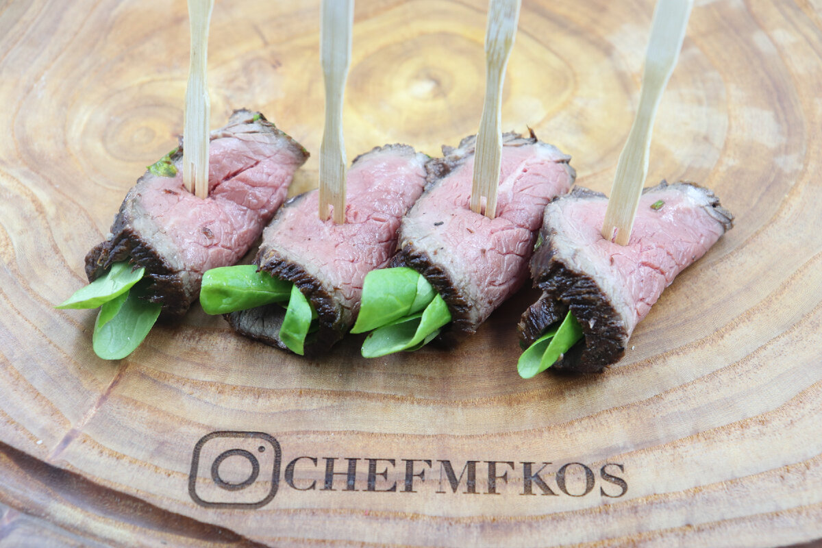 Канапе из ростбифа #chefmfkos
