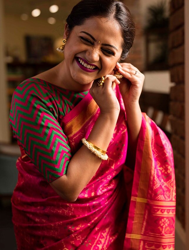 Сари преображает любую женщину независимо от возраста и социального статуса.