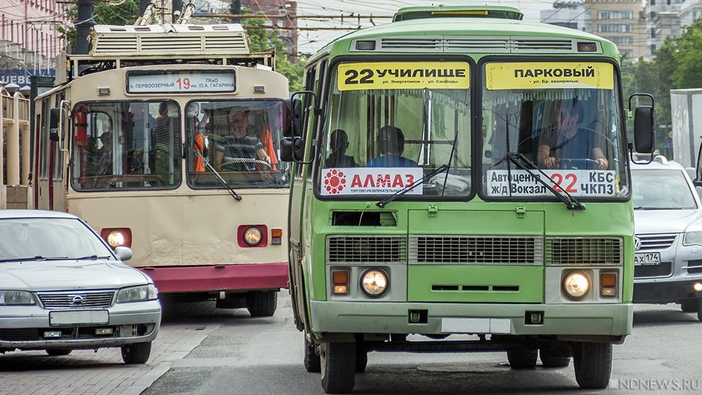 22 маршрутка челябинск. Старые автобусы. Новый пазик. Старые маршрутки. Номер автобуса.