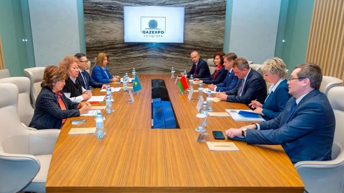    Фото: пресс-служба министерства торговли и интеграции Август Макаров