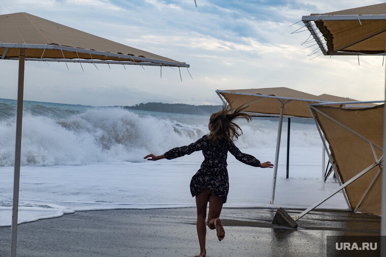    Осенью в Турции достаточно теплая погода, чтобы купаться