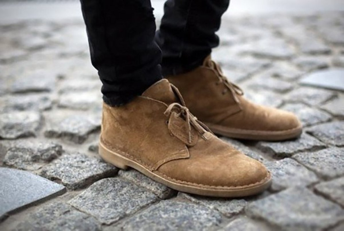 Замш летом. Clarks Desert Boots мужские. Дезерты Clarks мужские. Ботинки мужские Cowboy Oxford. Clarks Desert женские.