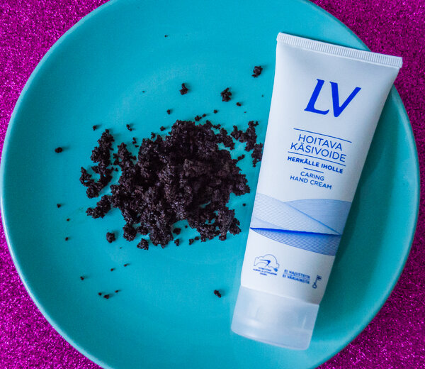 Крем для рук и кофе