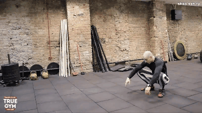 Для кого то, даже это упражнение может вызвать затруднение, но продолжаем учиться и пытаемся держать равновесие. 