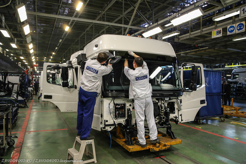 где собирают камаз. где собирают камаз. камаз 5490 сборочный конвейер. автомобильный завод пао камаз набережные челны. автозавод камаз набережные челны.