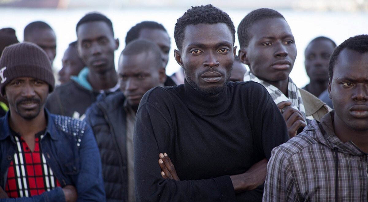 Страна чернокожих. Негры мигранты. Негры беженцы. Африканцы в Европе.