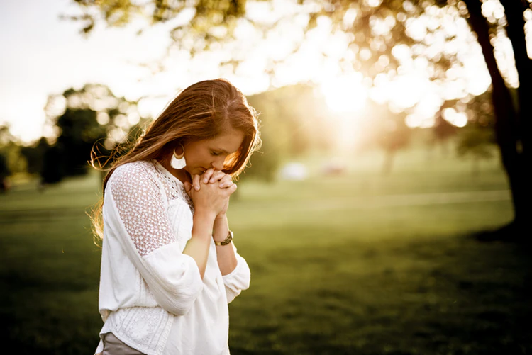 https://unsplash.com/photos/ReEqHw2GyeI