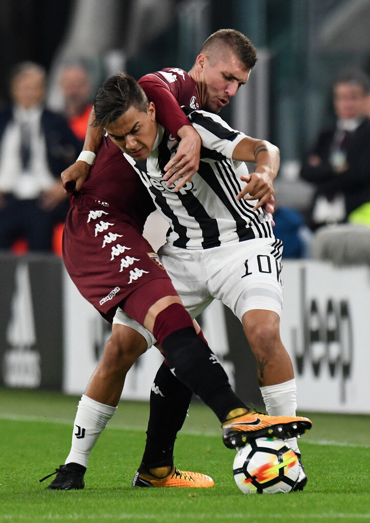 http://www2.pictures.zimbio.com/gi/Juventus+v+Torino+FC+Serie+A+yBwW1ENZYUSx.jpg