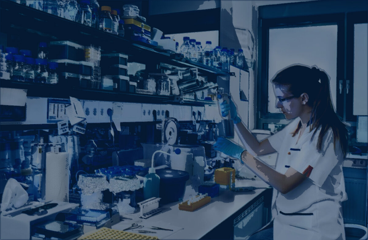 пригласили на работу в закрытую лабораторию...