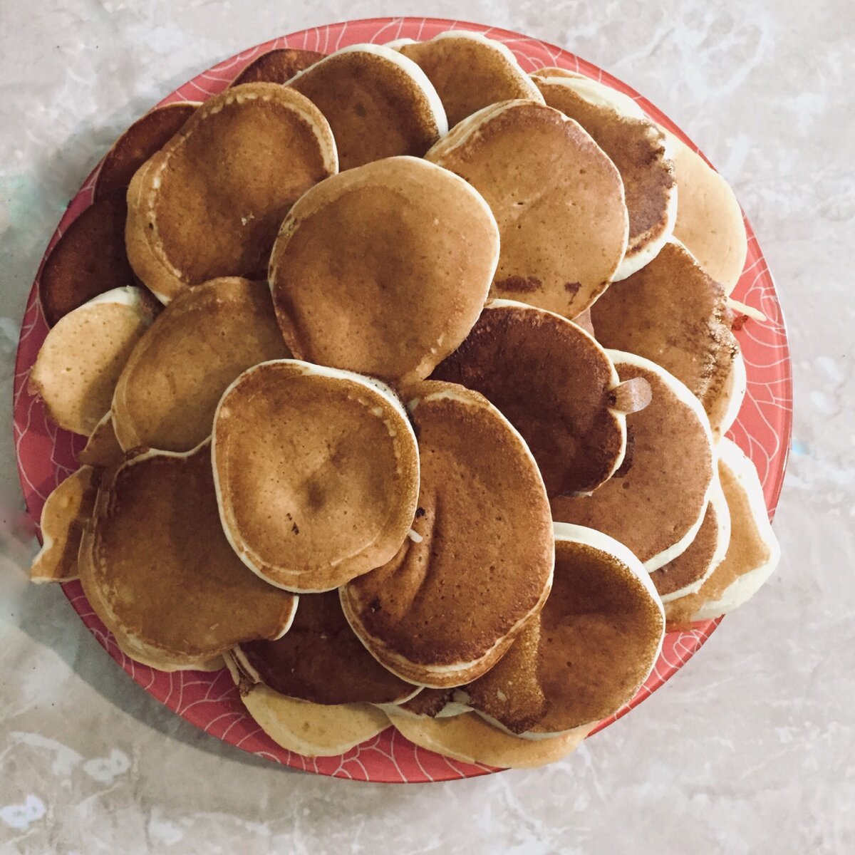 Вот такое количество панкейков получается из данного рецепта .